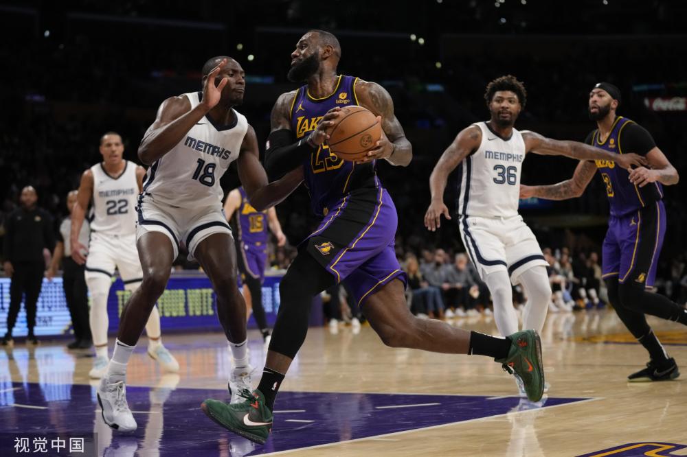 不断出场来 不断出场来